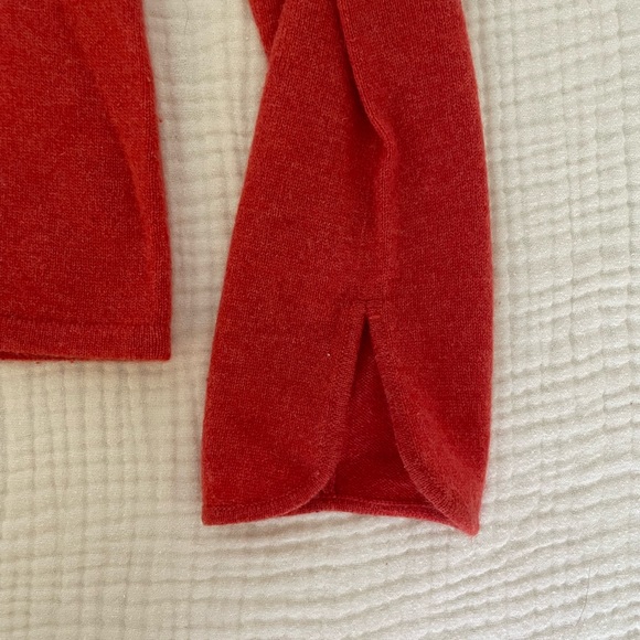 Neiman Marcus Cashmere Notch Sweater - Picture 2 of 7